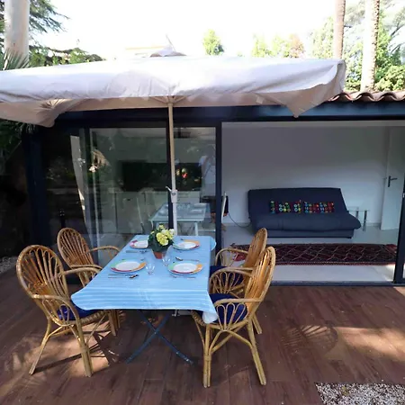 Cannes, Cote D'azur - Ruhiges Gartenhaus Nähe Croisette Hébergement de vacances *