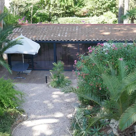 Cannes, Cote D'azur - Maison De Jardin Au Calme, Proche De La Croisette *